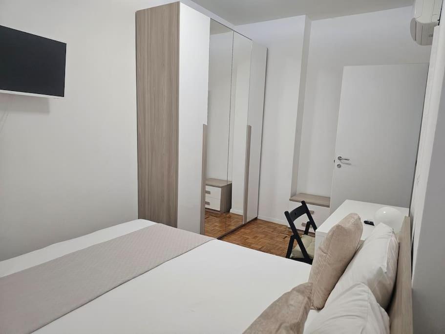 Apartment Alloggio Sarisa - *